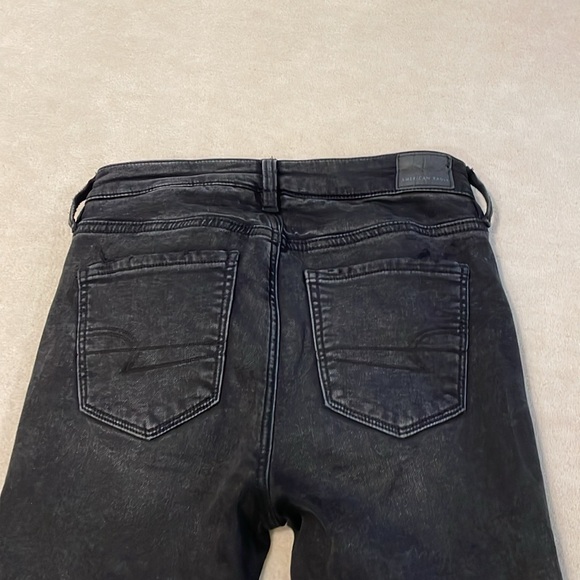 American Eagle Distressed Next Level Stretch Jeggings in black size 6 long - Picture 10 of 10